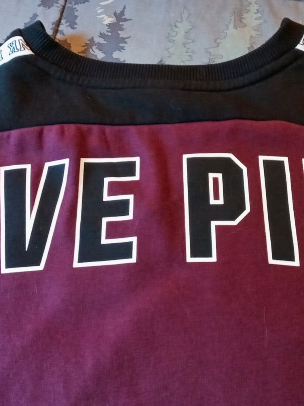 🔥SALE Y2k PINK Victoria's Secret SWEATSHIRT Women's V-Neck Pullover Long Sleeve - Picture 14 of 16